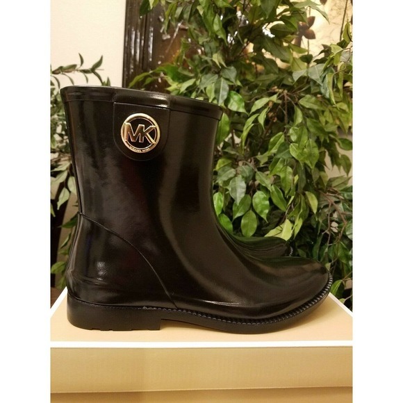 MICHAEL KORS WOMEN'S BENJI RAIN BOOTIE LOGO BOOTS - Picture 3 of 8
